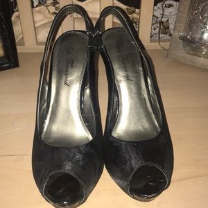 Lulu Townsend Black Pumps